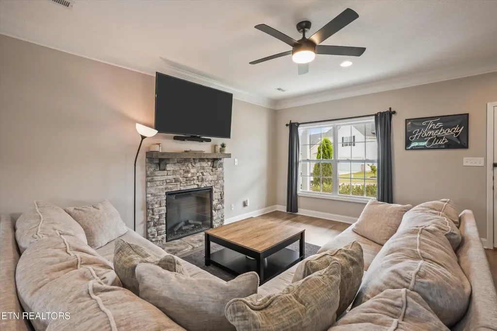 6008 Honeycrisp Road Knoxville TN 37931