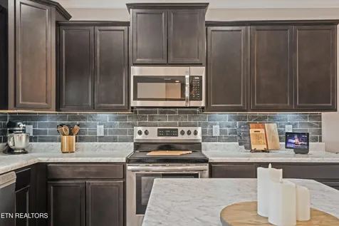 6008 Honeycrisp Road Knoxville TN 37931