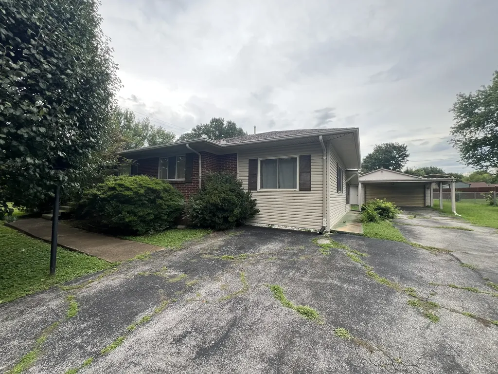 5 Richmond Drive Clarksville TN 37042