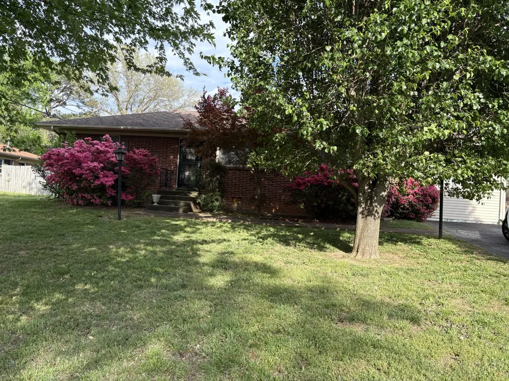 5 Richmond Drive Clarksville TN 37042