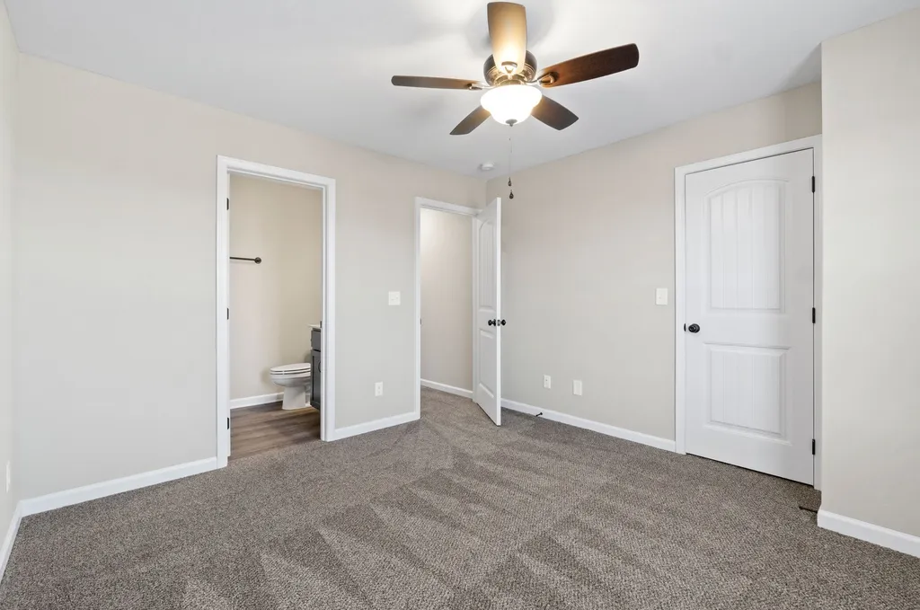 1104 Ziva Lane Clarksville TN 37040