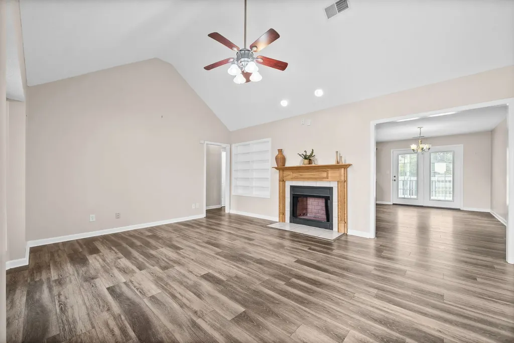 433 Todd Phillips Trail Clarksville TN 37042