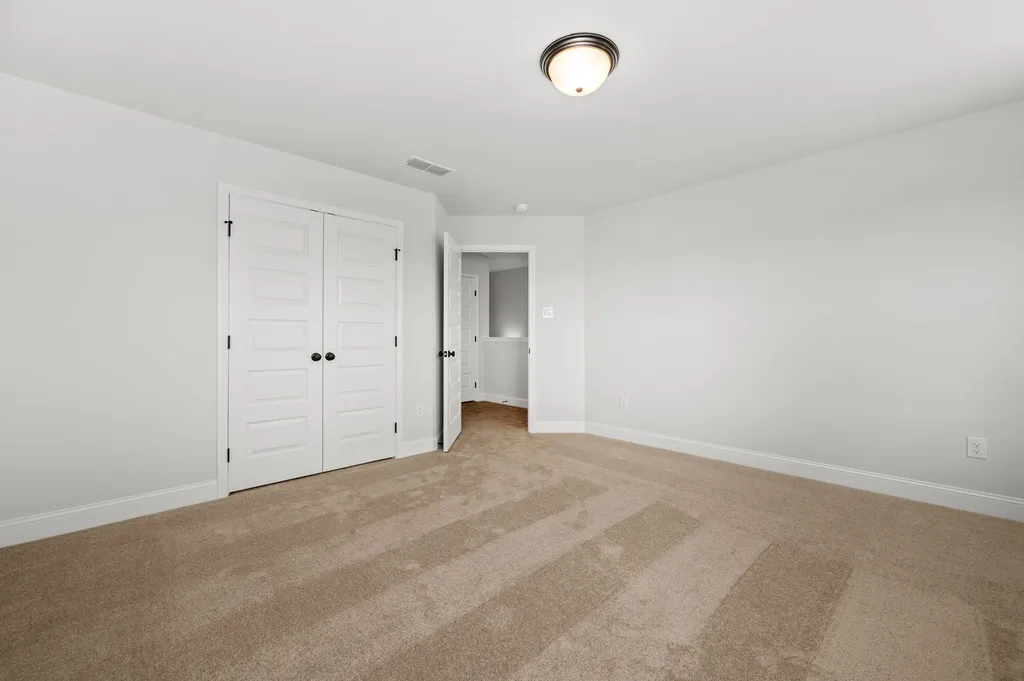 1907 Charadon Court Murfreesboro TN 37129