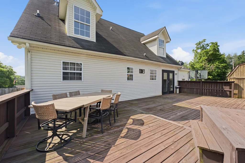 1504 Bradshaw Drive Columbia TN 38401