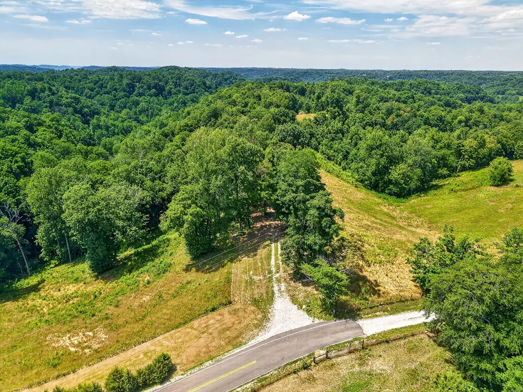 2926 Bryant Ridge Road Baxter TN 38544