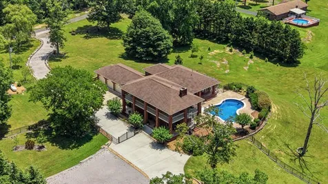 424 Hewgleys Road South Pittsburg TN 37380