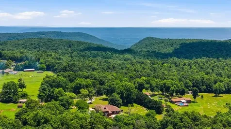 424 Hewgleys Road South Pittsburg TN 37380