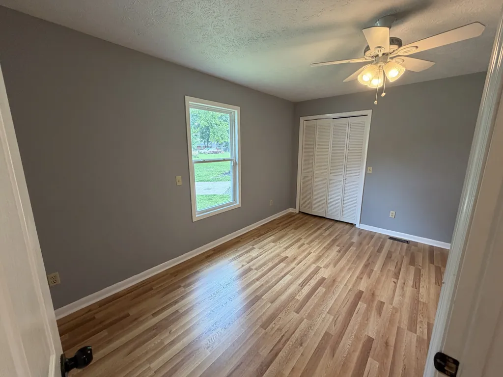 1009 Due West Circle Lafayette TN 37083