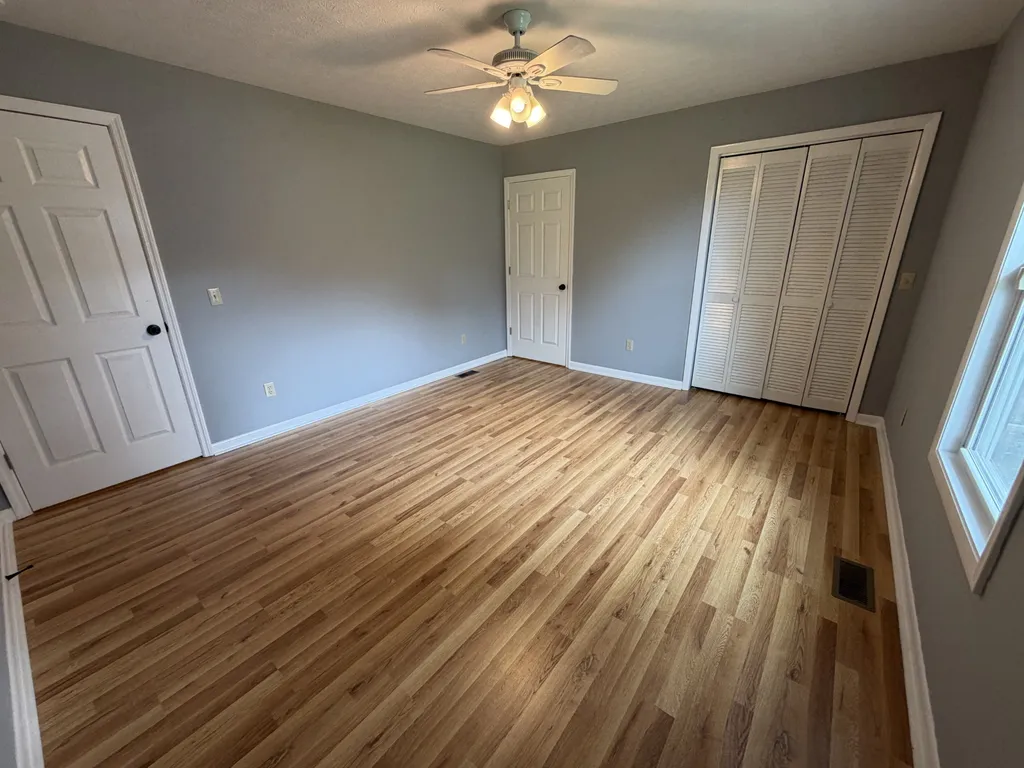 1009 Due West Circle Lafayette TN 37083