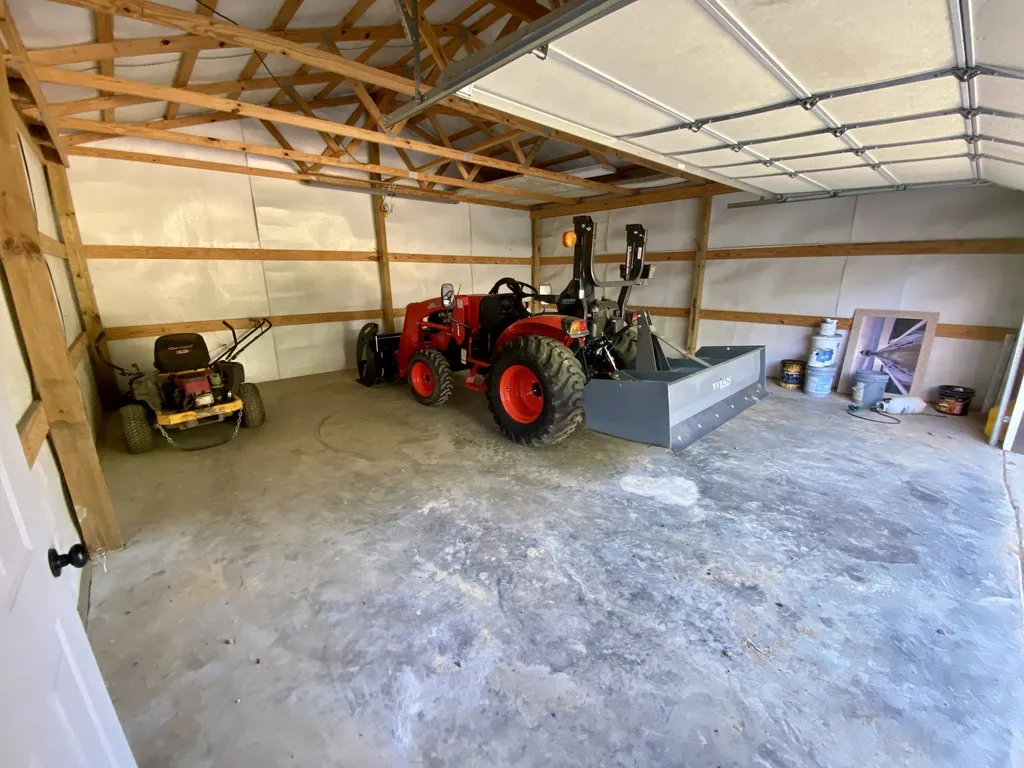 1009 Due West Circle Lafayette TN 37083