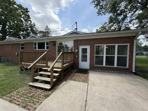 1009 Due West Circle Lafayette TN 37083