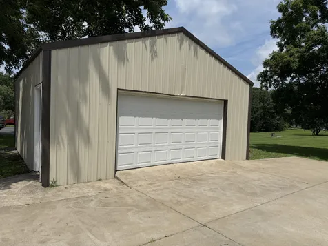1009 Due West Circle Lafayette TN 37083