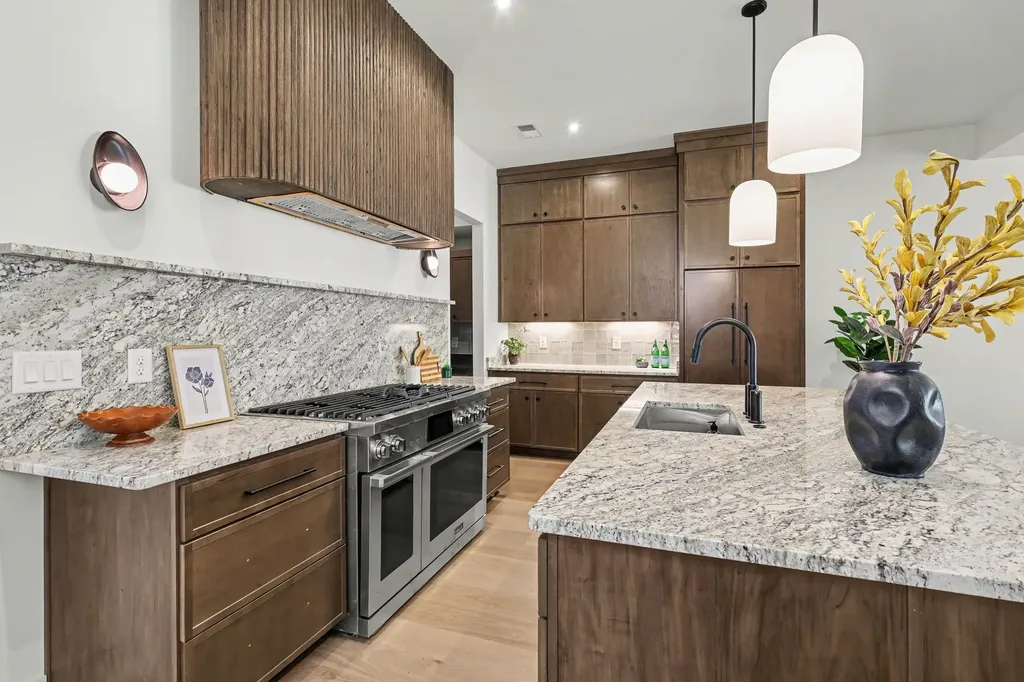 535A Moore Avenue Nashville TN 37203