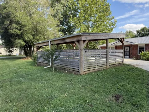 81 County House Circle Carthage TN 37030