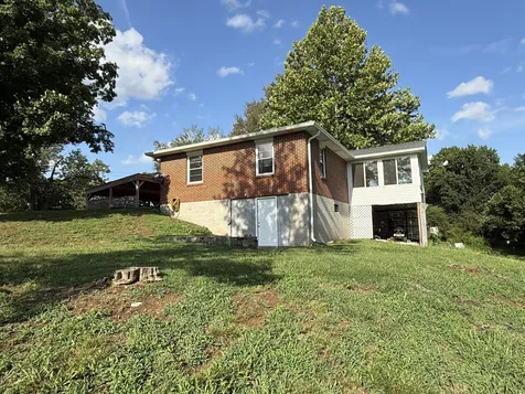 81 County House Circle Carthage TN 37030