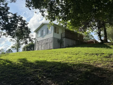 81 County House Circle Carthage TN 37030