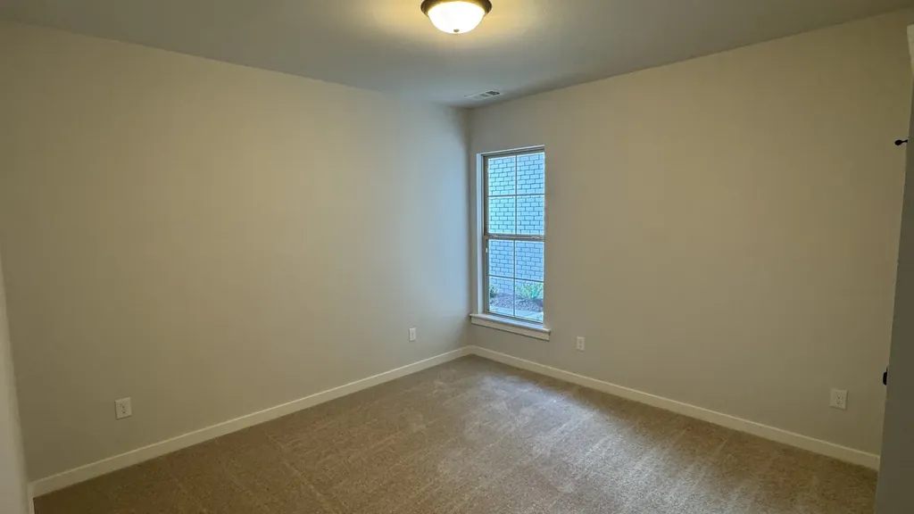 532 W Foxrun Springfield TN 37172