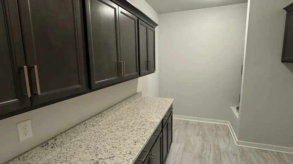 532 W Foxrun Springfield TN 37172