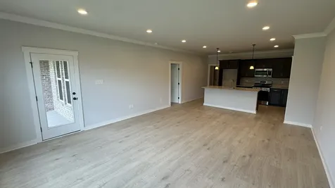 532 W Foxrun Springfield TN 37172