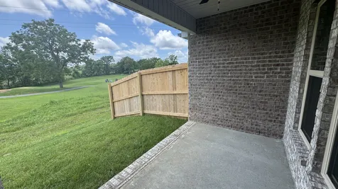 532 W Foxrun Springfield TN 37172