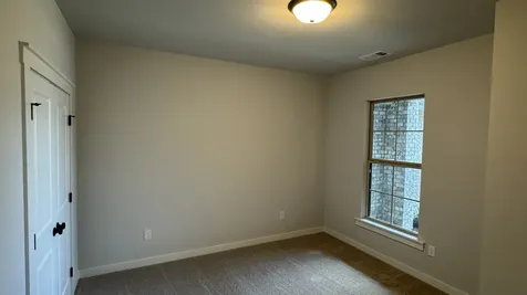 532 W Foxrun Springfield TN 37172