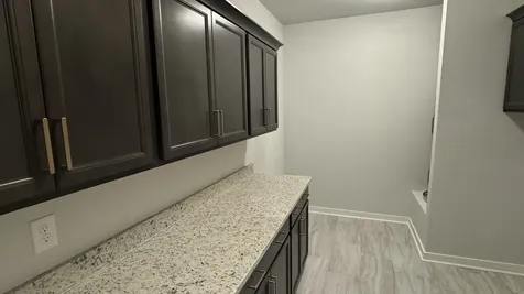 532 W Foxrun Springfield TN 37172
