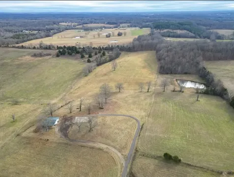 1038 Maple Valley Road Cumberland Furnace TN 37051