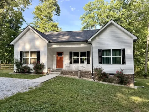 1021 Woodmont Drive Dickson TN 37055