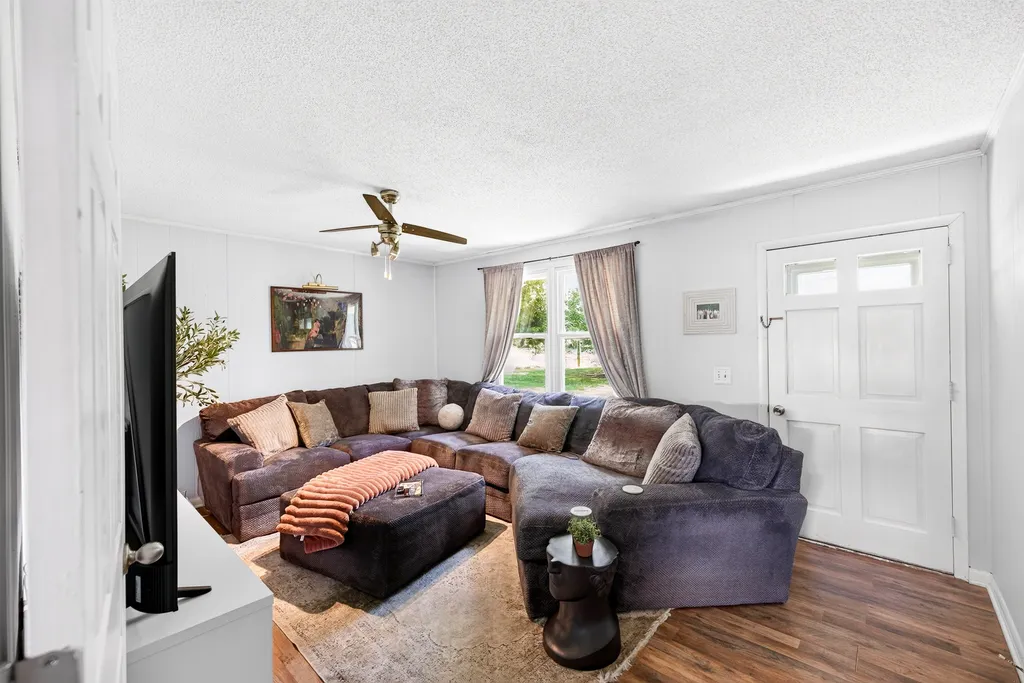 627 Baker Drive Lafayette TN 37083