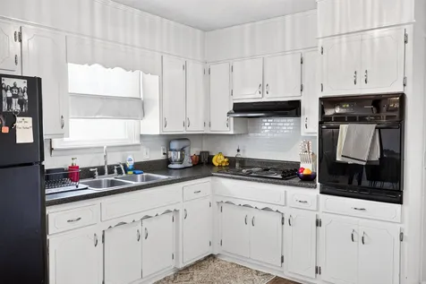 627 Baker Drive Lafayette TN 37083