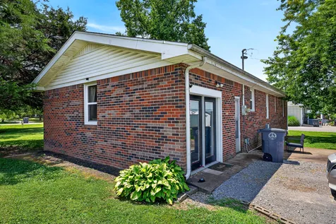 627 Baker Drive Lafayette TN 37083