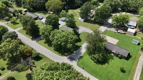 627 Baker Drive Lafayette TN 37083