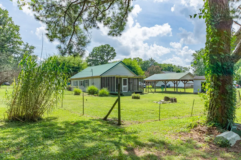 330 Holly Grove Road Lewisburg TN 37091