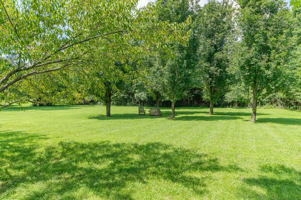 330 Holly Grove Road Lewisburg TN 37091