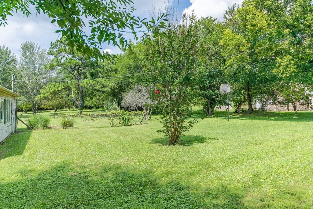 330 Holly Grove Road Lewisburg TN 37091