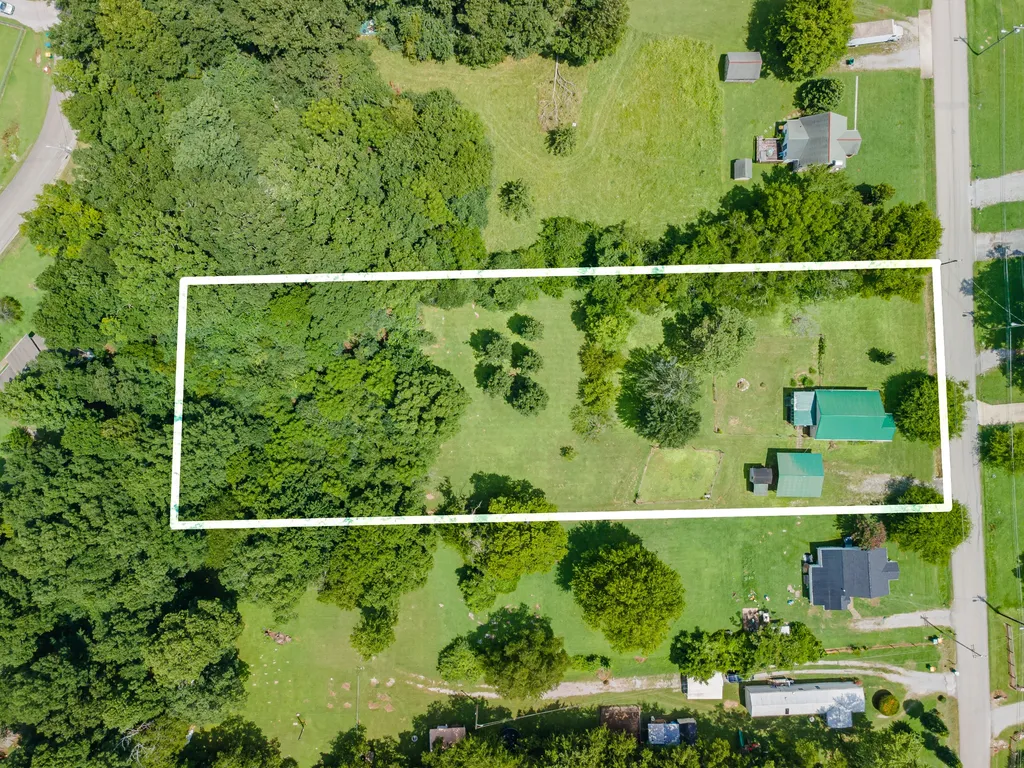 330 Holly Grove Road Lewisburg TN 37091