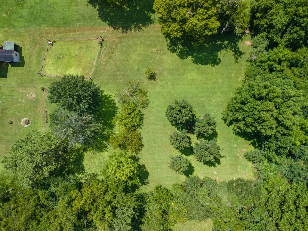 330 Holly Grove Road Lewisburg TN 37091