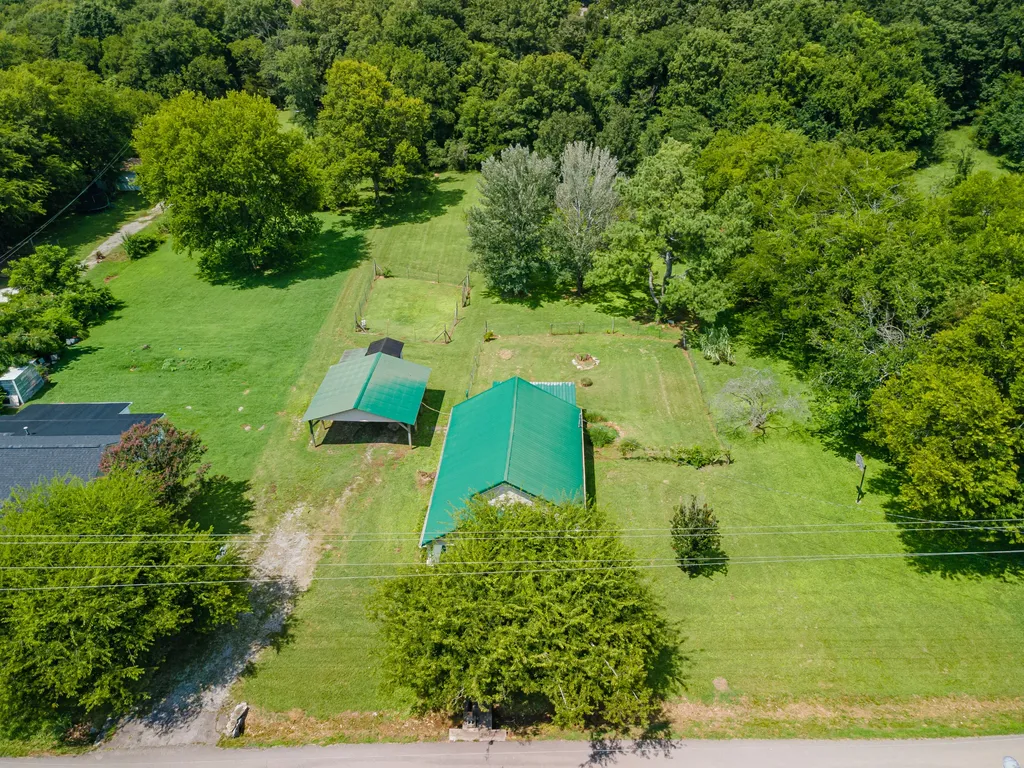 330 Holly Grove Road Lewisburg TN 37091