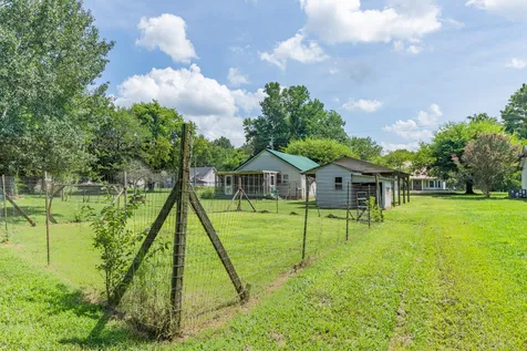 330 Holly Grove Road Lewisburg TN 37091