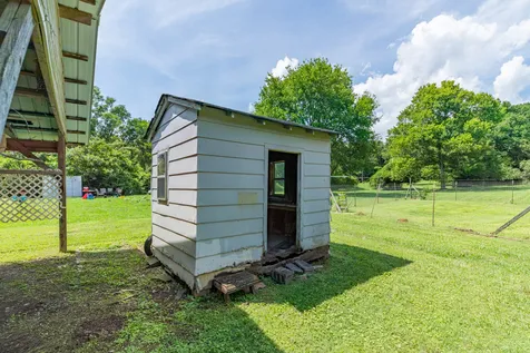330 Holly Grove Road Lewisburg TN 37091
