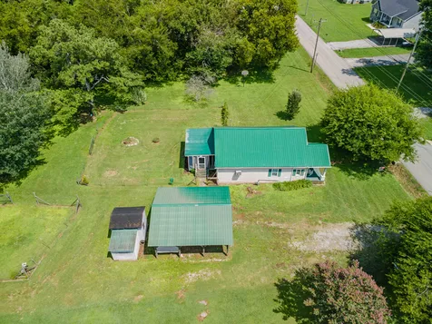 330 Holly Grove Road Lewisburg TN 37091