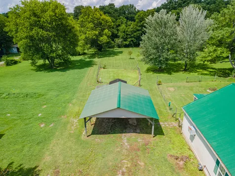 330 Holly Grove Road Lewisburg TN 37091