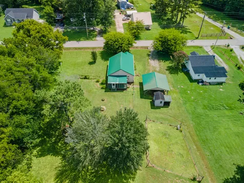 330 Holly Grove Road Lewisburg TN 37091