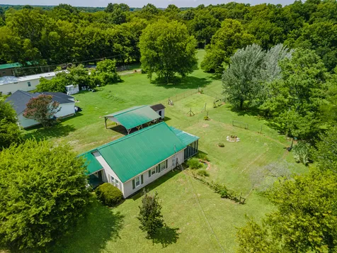330 Holly Grove Road Lewisburg TN 37091