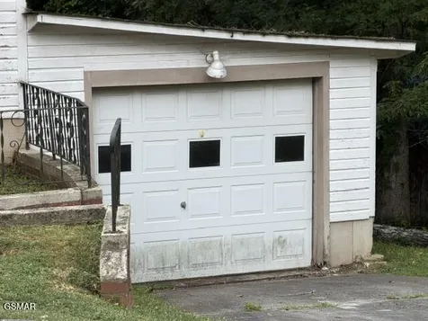 1322 Second Lane Sevierville TN 37876