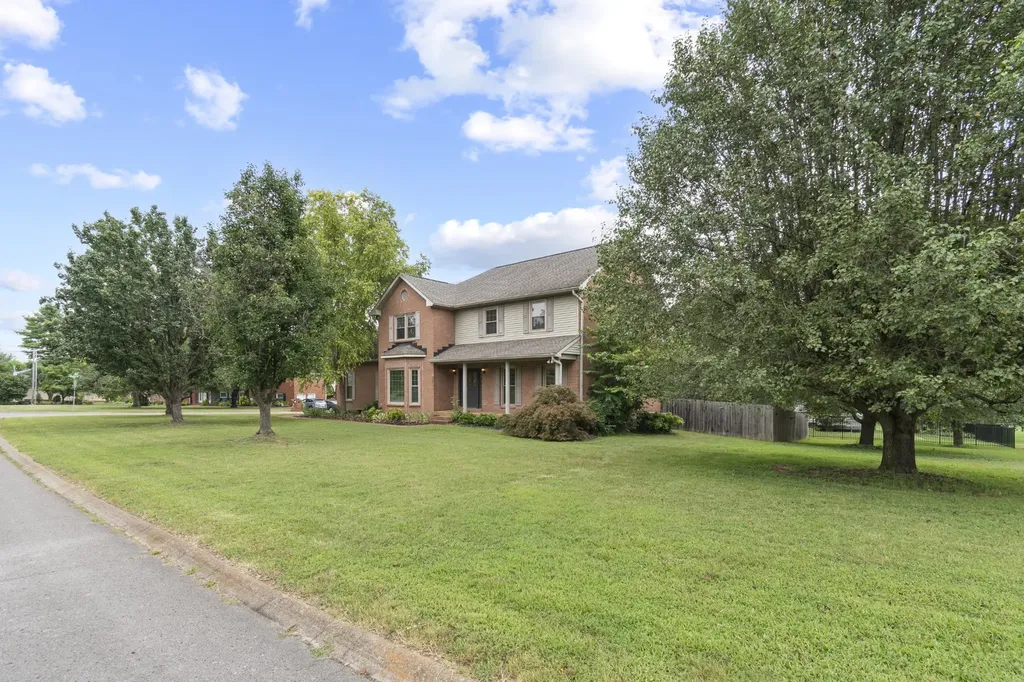 2100 Woodwind Point Mount Juliet TN 37122