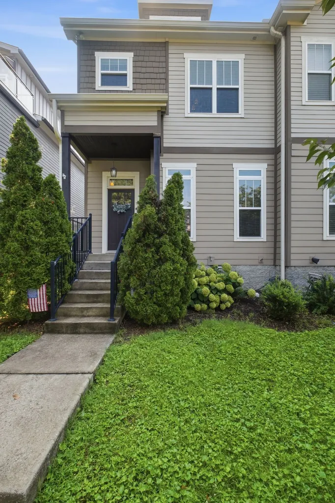 1428 15th Ave, S Nashville TN 37212