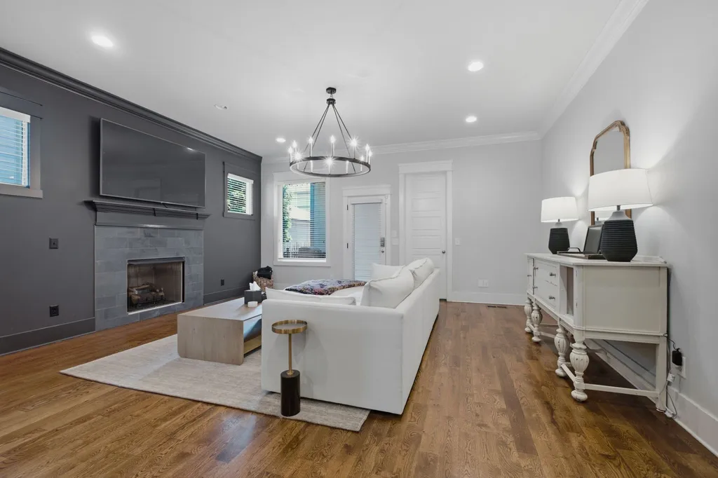 1428 15th Ave, S Nashville TN 37212