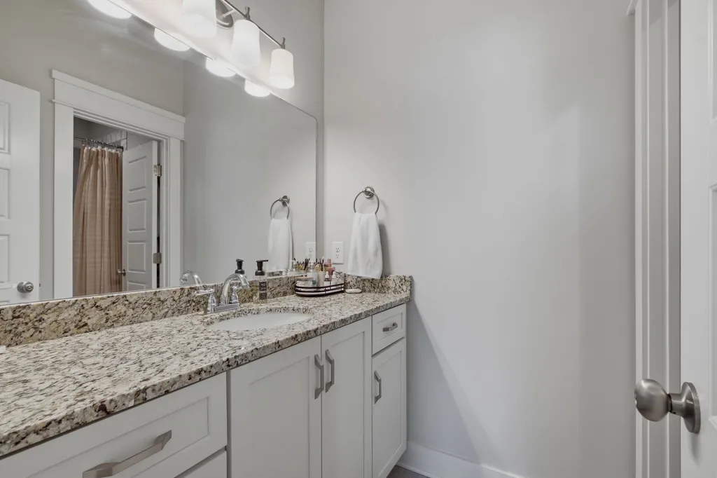 1428 15th Ave, S Nashville TN 37212