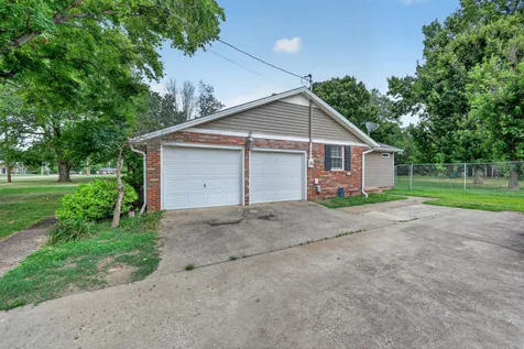 307 Austin Drive Franklin KY 42134